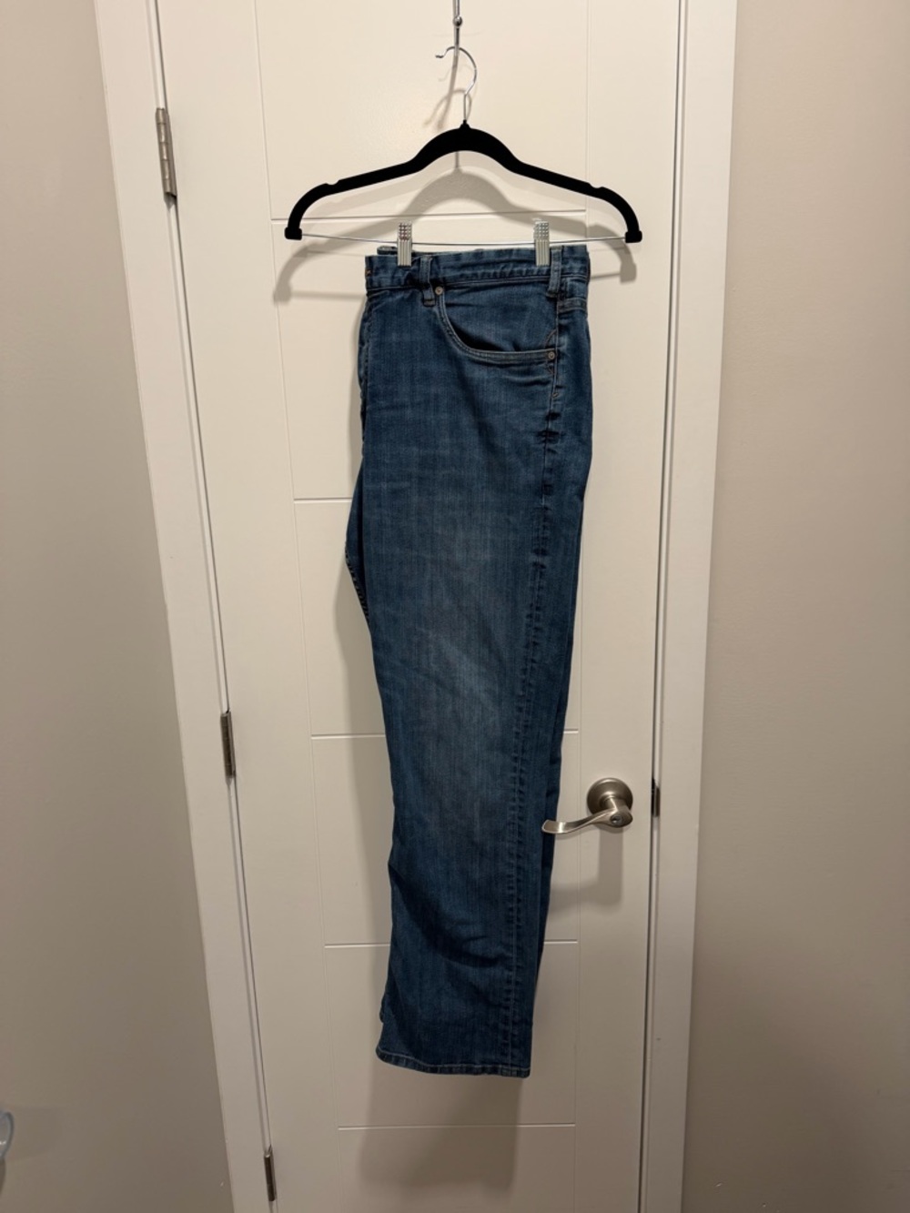 Tommy Bahama Classic Straight-Leg Blue Jeans